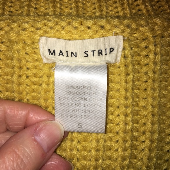 Main Strip Oversized V-Neck Sweater - Picture 9 of 9